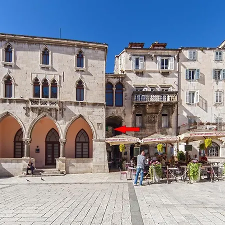 Lägenhet Luxury San Giovanni 1 *